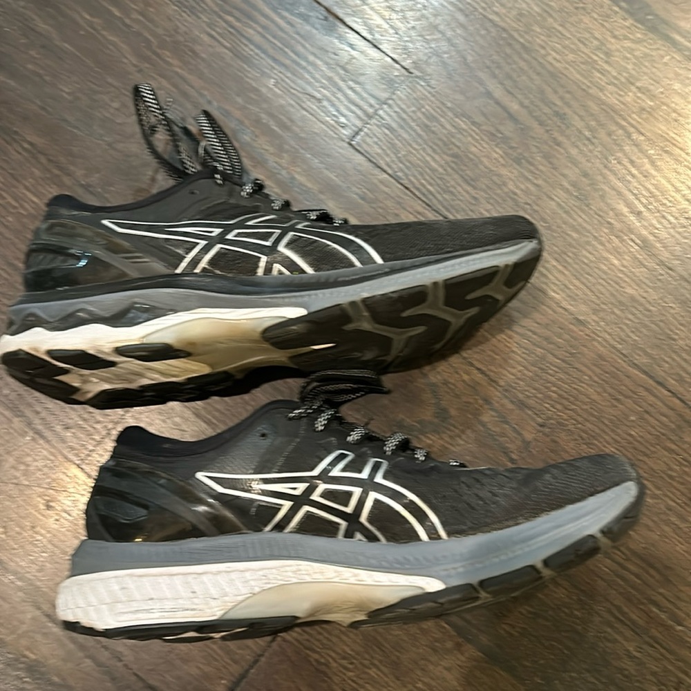 Womens Asics Gel Kayano 27 black gray size 7